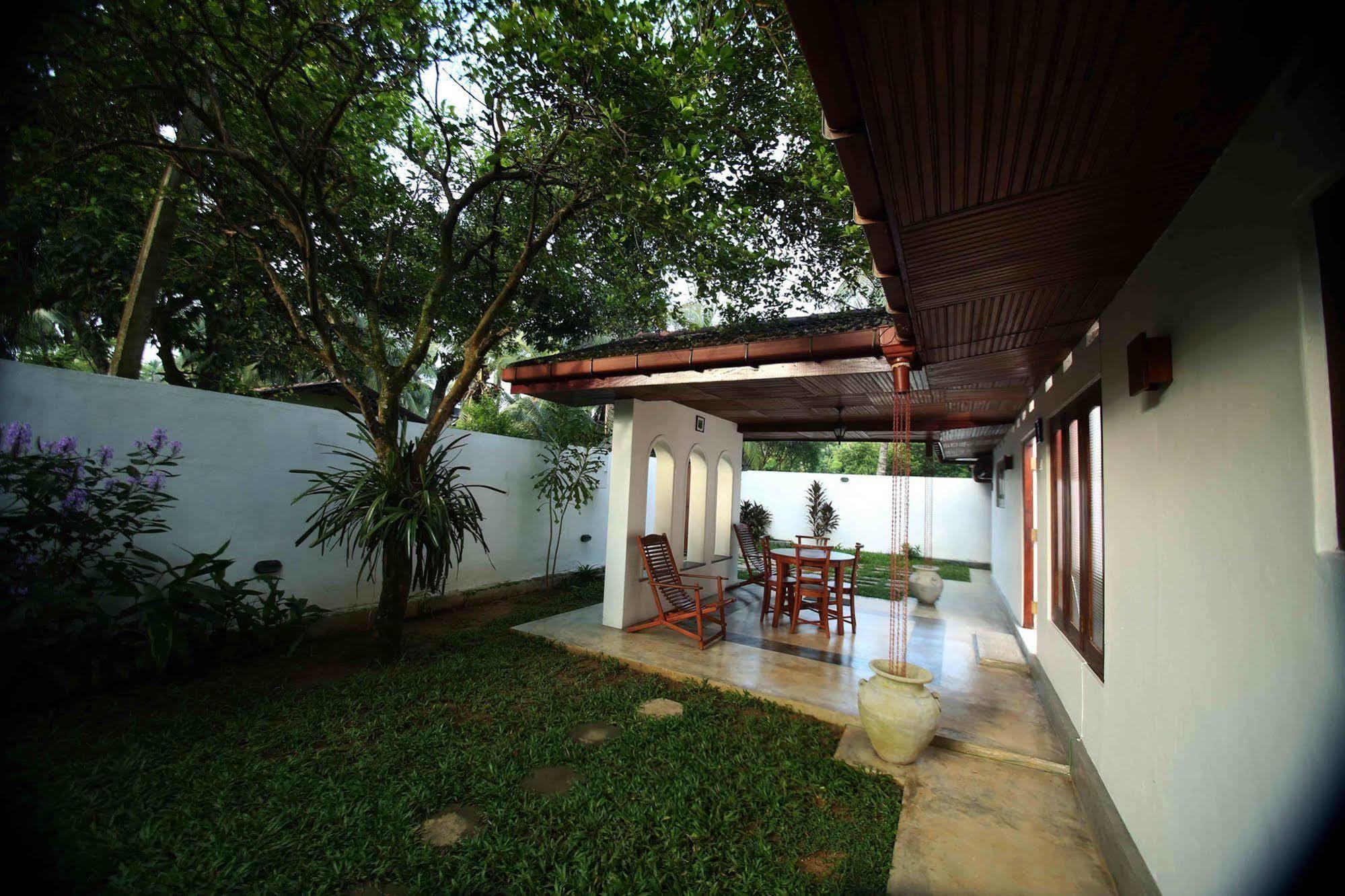 Summer Dew Villa تالب المظهر الخارجي الصورة