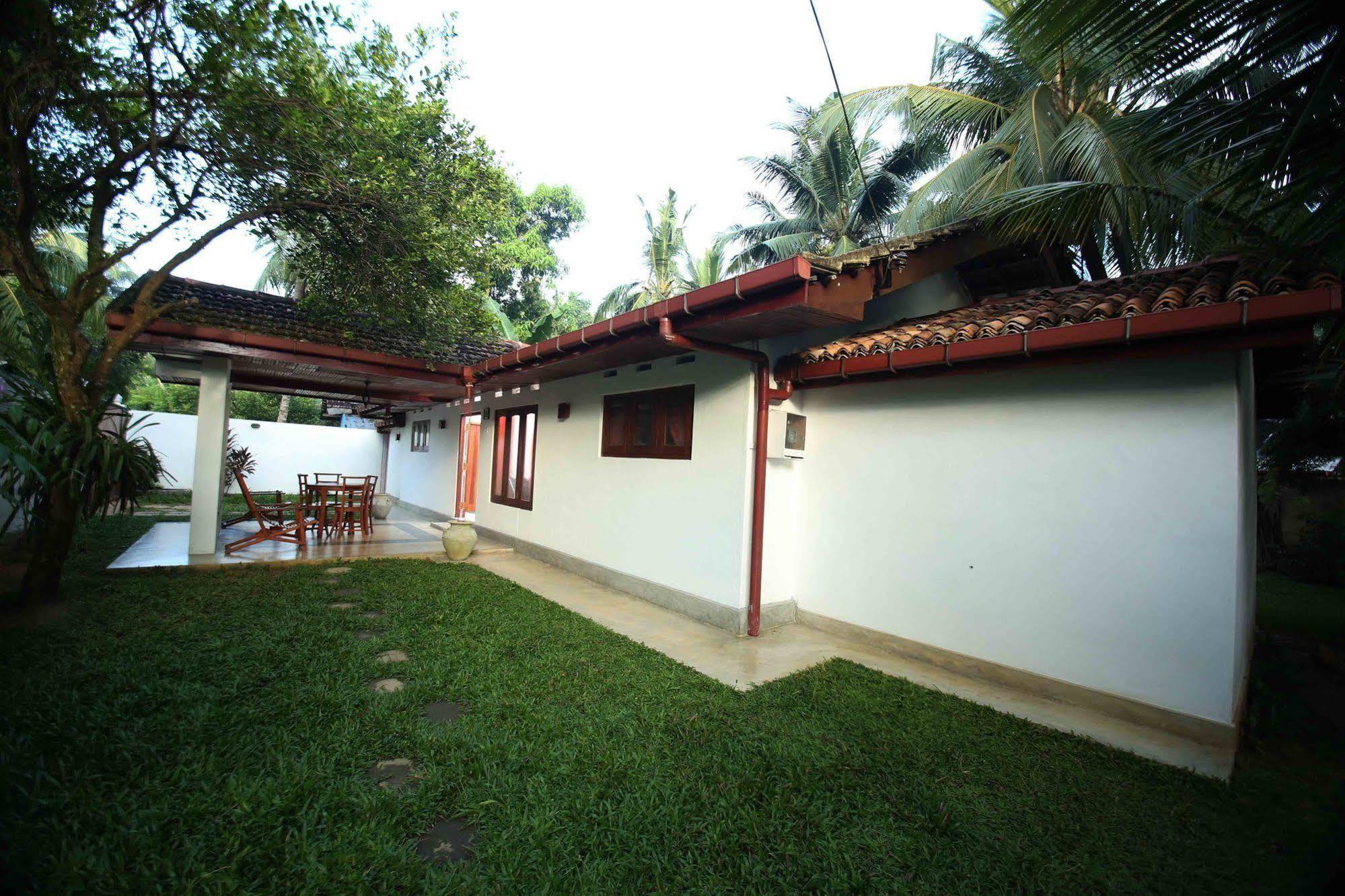 Summer Dew Villa تالب المظهر الخارجي الصورة