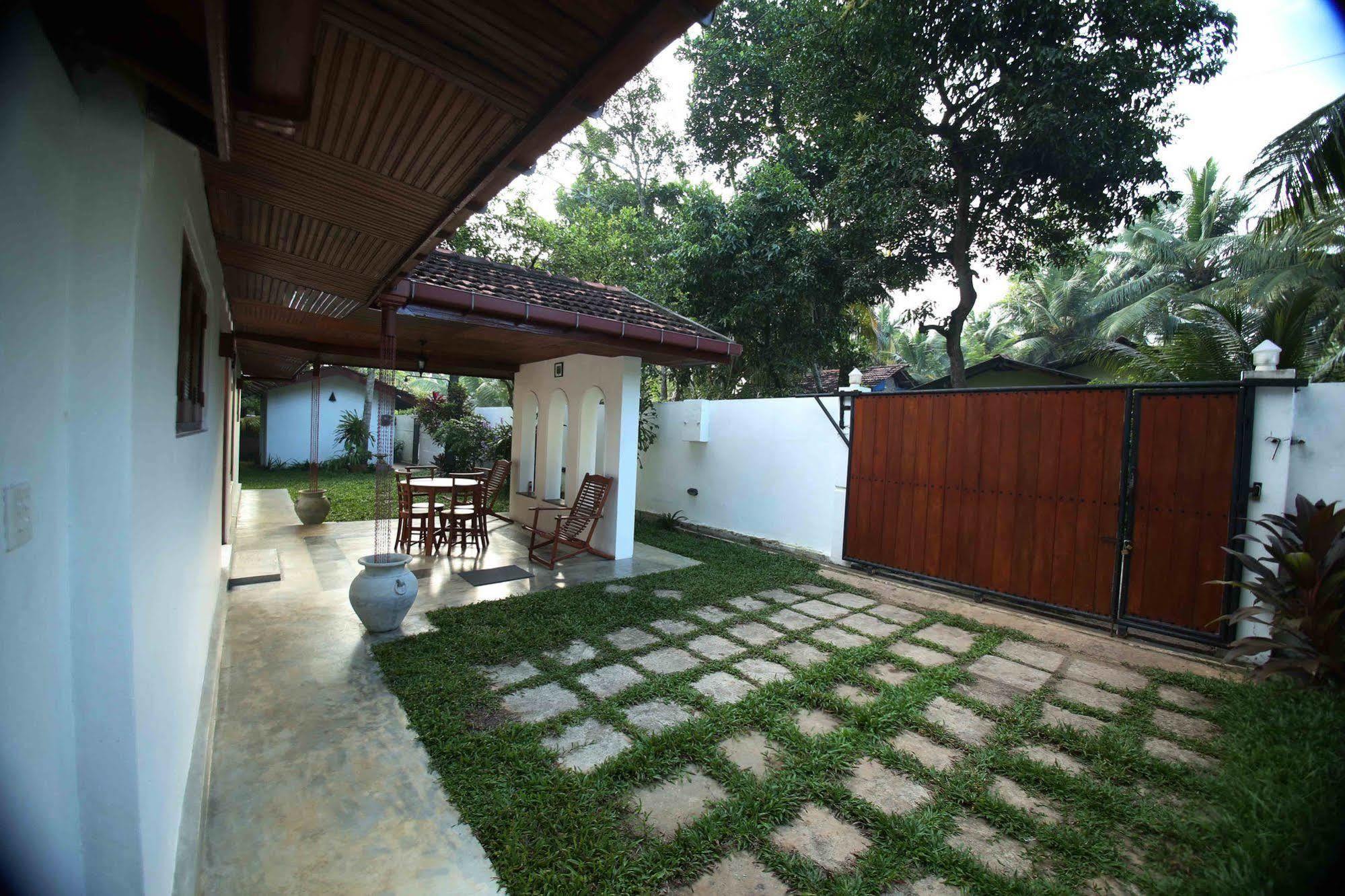 Summer Dew Villa تالب المظهر الخارجي الصورة